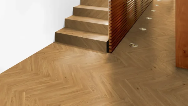 Weitzer Parkett Stab 500 Eiche Natur lebhaft Fischgrät 90° ProVital finish (geölt) – Bild 6