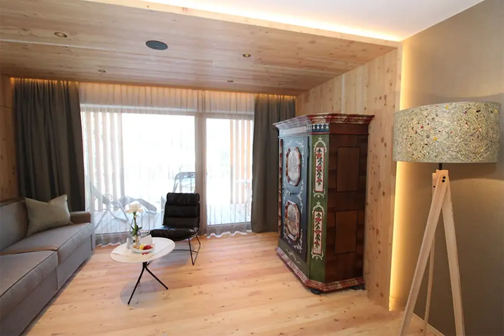 Admonter Parkett Landhausdiele Lärche naturelle, gehobelt, gefast, geölt 2400 mm – Bild 3